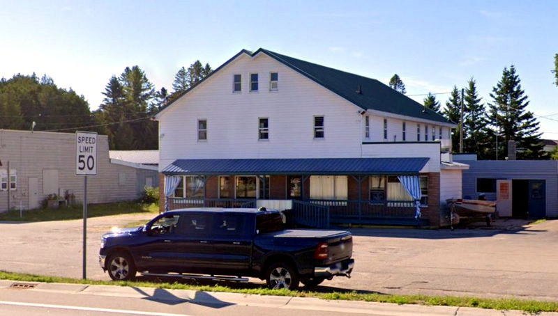 Naubinway Hotel & Cafe (Naubinway Inn) - Street View (newer photo)